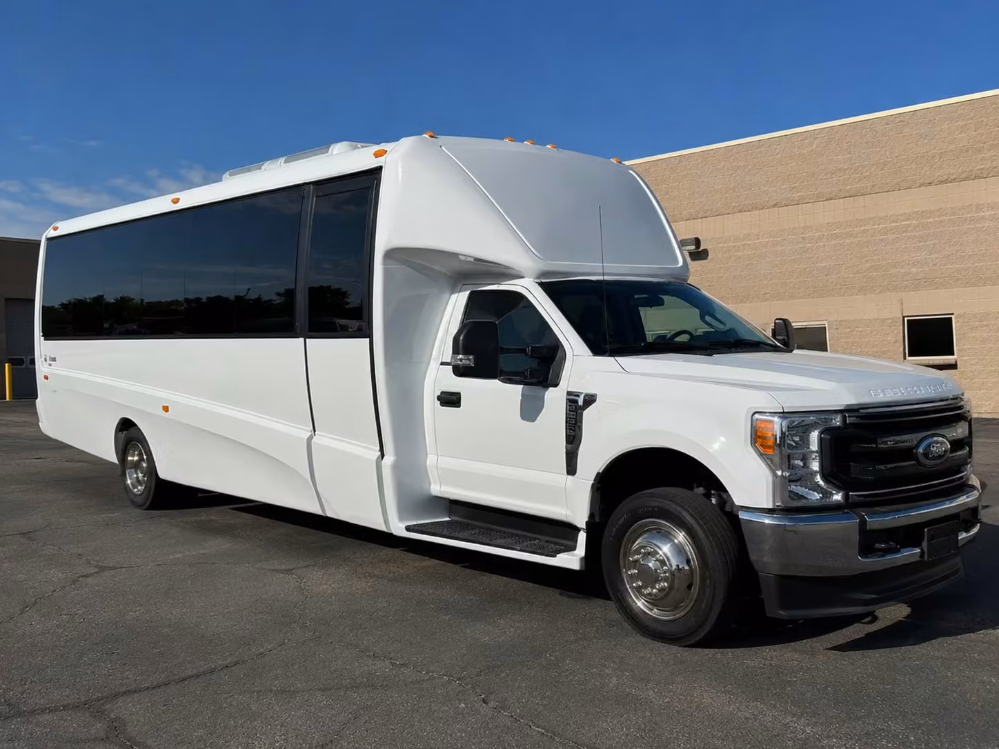 18 passenger minibus
