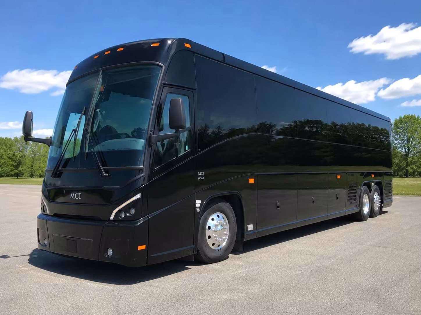 busrentalminneapolis com will help you book minneapolis school and field trip transportation
