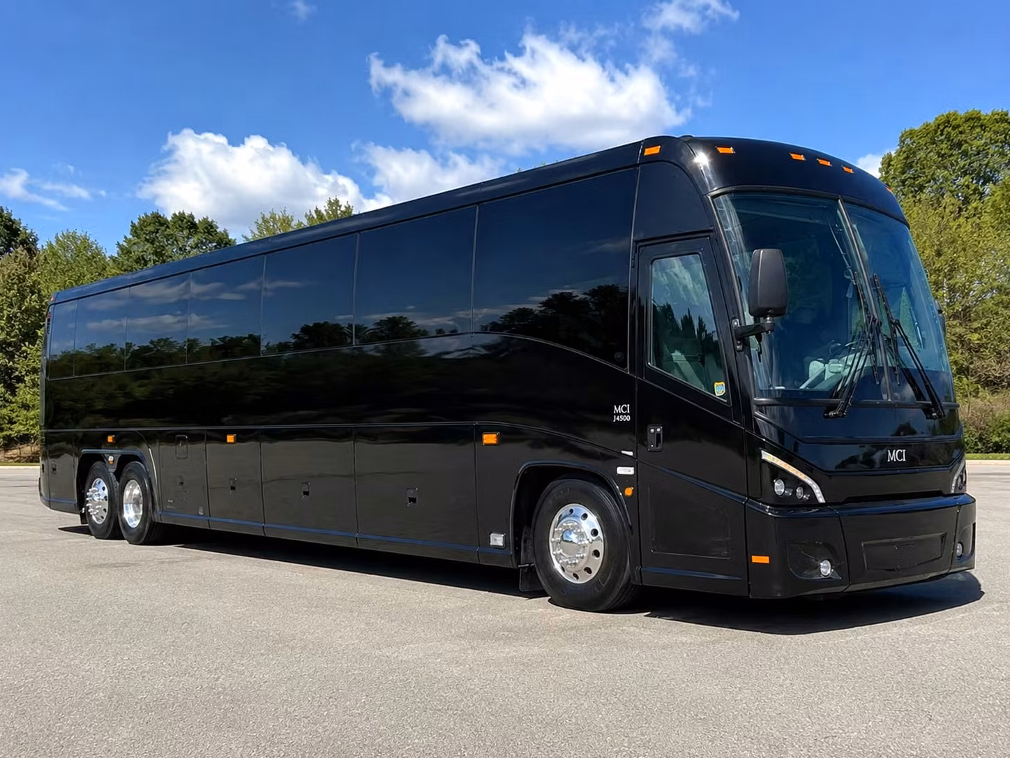 minneapolis charter bus rental exterior